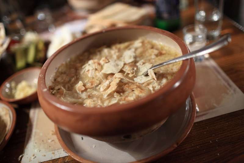  Армянский суп хаш называют «блюдом бедняков» — его варят всего из одного ингредиента и едят голыми руками