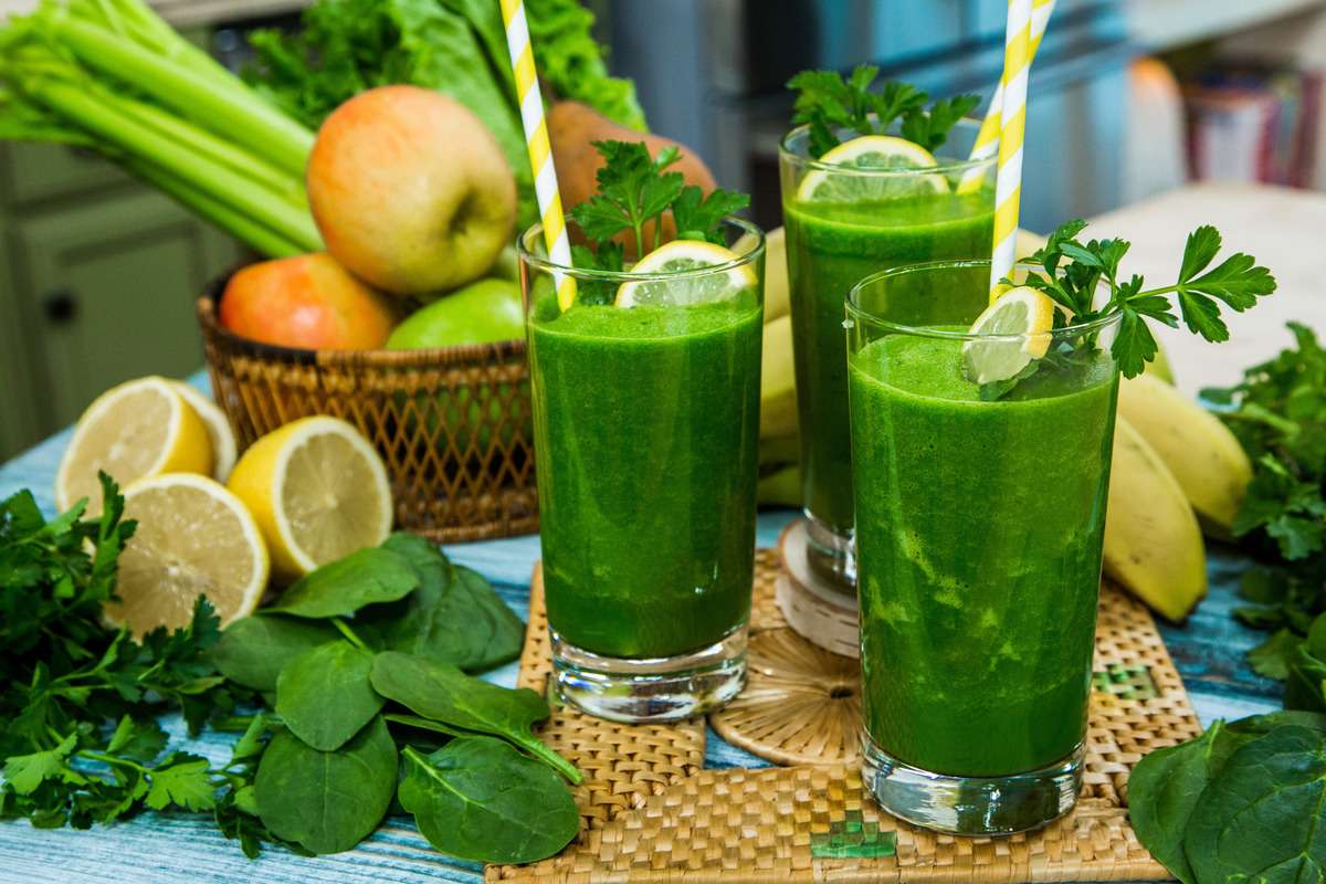  Зеленые коктейли для здоровья и красоты