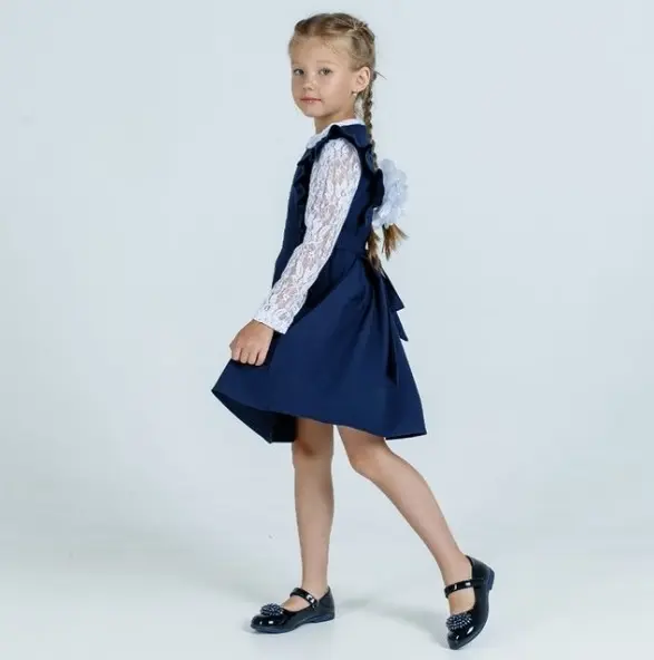 Модная школьная форма для девочек: как выбрать? Оптимальный состав ткани для школьной формы