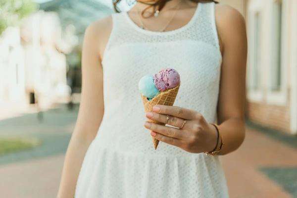 Стоит ли в жару есть мороженое и пить газировку? Вся правда о фруктозе