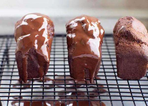 Имбирь, миндаль, шоколад: кексы для холодной погоды. Уютная выпечка по проверенным рецептам
