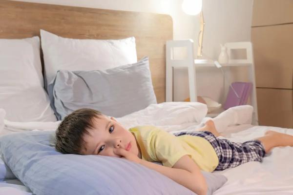 10 возможных причин энуреза у детей. Ночной энурез у детей