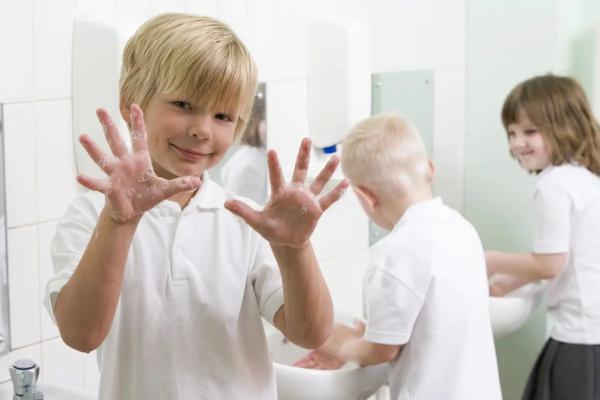 6 правил личной гигиены, о которых стоит рассказать школьнику. Гигиена в школе: как ходить в туалет и мыть руки